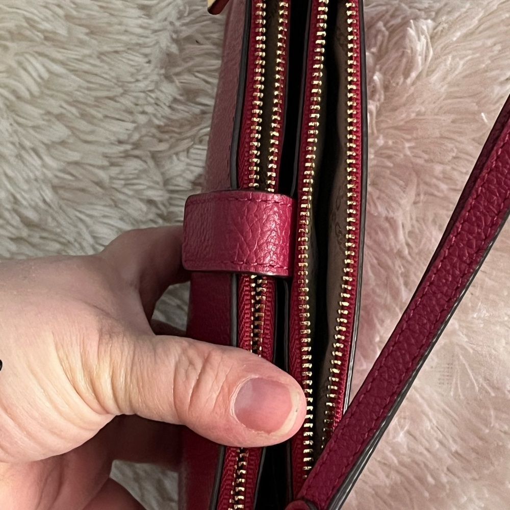 Michael Kors Burgundy Adele Leather wristlet Wallet - Picture 6 of 12